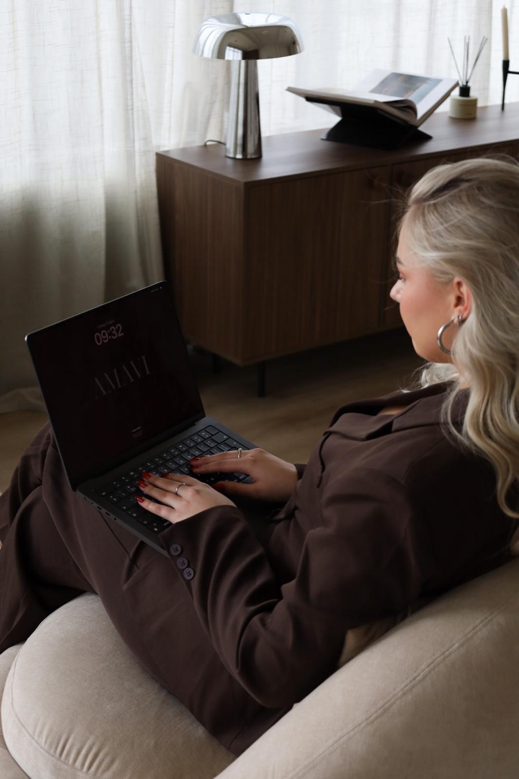 58bd23d8-63c1-43a2-83e5-a23144d31061